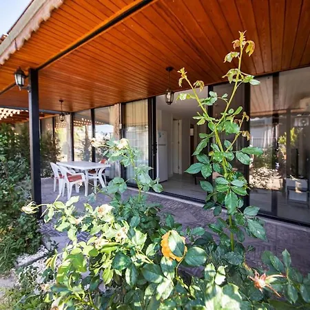 Mona - Huzur Ve Sakinlik Sunan Ortak Havuzlu Ev Hébergement de vacances Meselik